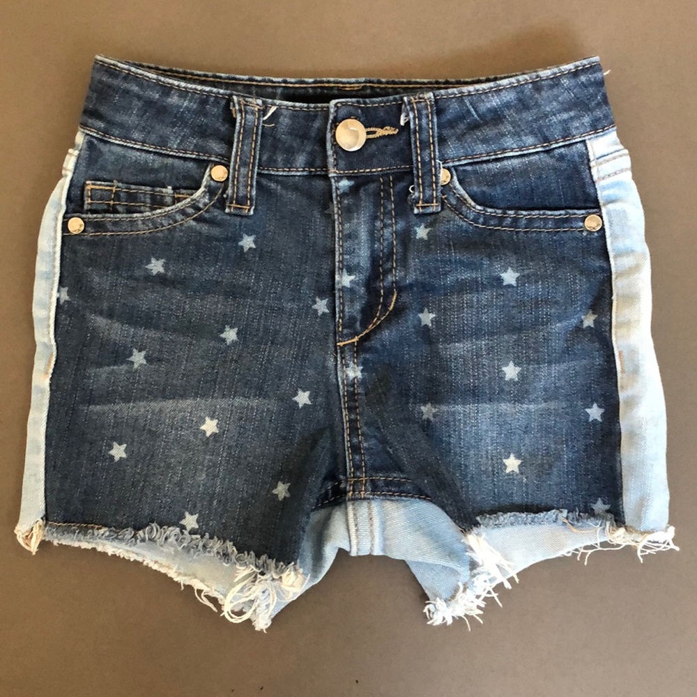 Joe’s Jean Short with star print